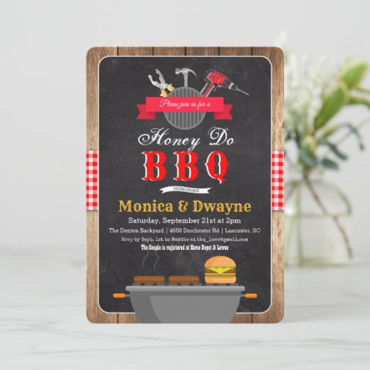 Honey Do GRILLEN Paares Verlobung Einladung (Stehend Vorderseite)