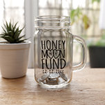 Honeymoon Fund | DIY Wedding Mason Jar Einmachglas<br><div class="desc">Fügen Sie Ihre Initialen und Hochzeitstag zu diesem Honeymoon Fund Glas Glas Glas Glas Glas Glas Glas Glas Glas Glas Glas Glas Glas Glas Glas Glas. Sie haben die Möglichkeit, eine größere Größe zu haben, wenn Ihr Honigfonds voraussichtlich größer sein wird. Herzlichen Glückwunsch zu Ihrer Ehe und haben eine große...</div>