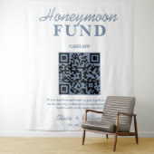 Honeymoon Fund Wedding QR Dusty Blue Background Wandteppich (Beispiel)