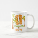 Honeymooning in Hawaii-Tasse Kaffeetasse<br><div class="desc">Tropische Entwurfsbestimmungsort-Flitterwochen-Tasse mit Ihrem spezifischen Flitterwochenstandort,  kann auf der Stelle mit Text oder einem Namen besonders angefertigt werden!</div>