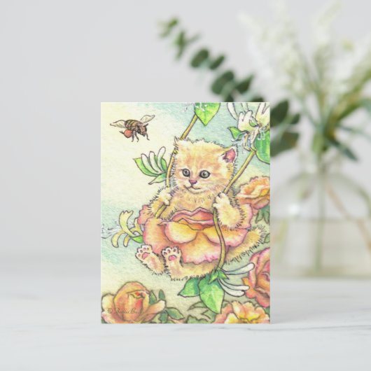 Honeysuckle Rose Niedlich Kitten Postkarte (Stehend Vorderseite)