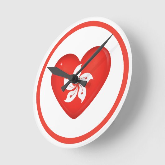 Hongkonger Flaggenherz Runde Wanduhr (Winkel)