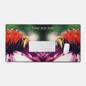 Honigbiene auf Echinacea Blume Personalisiert Schreibtischunterlage (Tastatur & Maus)