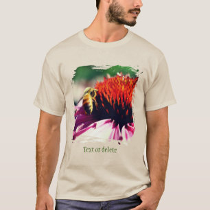 Honigbiene auf Gänseblümchen-Blüten personalisiert T-Shirt