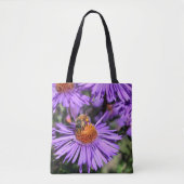 Honigbiene auf Lila Aster-Blume Tasche (Vorderseite)