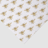 Honigbiene im Flugmuster auf Weiß Seidenpapier (Ausschnitt)