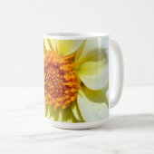 Honigbiene und Blume Kaffee Tasse. Kaffeetasse (VorderseiteRechts)