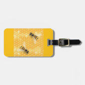 Honigbienen auf hellen Honigwabenmustern Gepäckanhänger (Vorderseite horizontal)