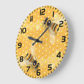 Honigbienen auf hellen Honigwabenmustern Große Wanduhr (Winkel)