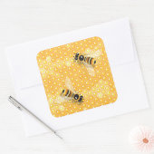 Honigbienen auf hellen Honigwabenmustern Quadratischer Aufkleber