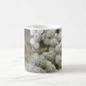 Honigbienen und Blume Tasse (Mittel)