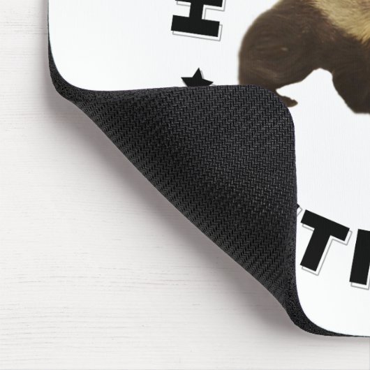 Honigdachs hat Haltung Mousepad (Ecke)