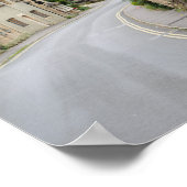 Honigfarbene Hütten in Castle Combe, britisches Po Poster (Ecke)