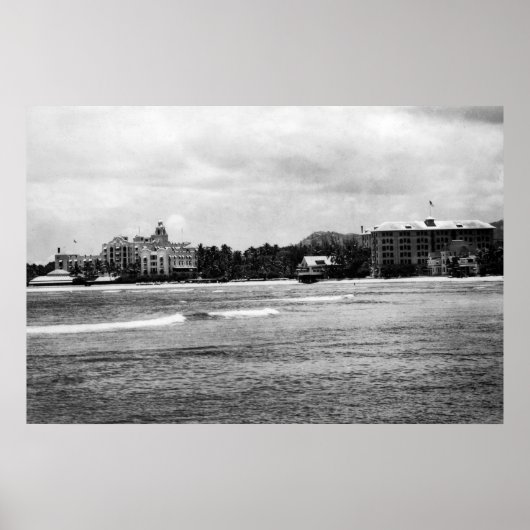 Honolulu, HA - Aussicht auf Moana & Royal Hawaiian Poster (Vorne)