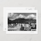 Honolulu, HA - Stadtansicht von Aloha Tower Postkarte (Vorne/Hinten)