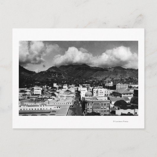 Honolulu, HA - Stadtansicht von Aloha Tower Postkarte (Vorderseite)