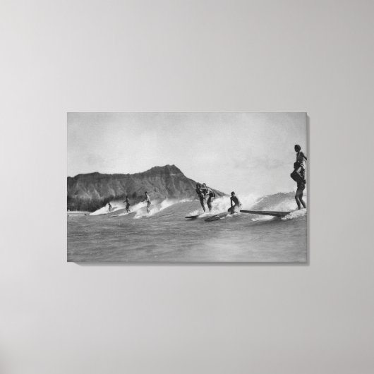 Honolulu, Hawaii - Surfer vor Waikiki Beach Leinwanddruck (Vorderseite)