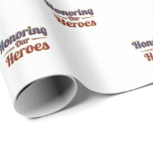Honoring Our Heroes / Papel de Regalo Geschenkpapier (Rolleneckpunkt)