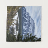 Hoodoos und Snowy Tunnel Mountain, Alberta Wandteppich (Vorderseite (Horizontal))