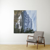 Hoodoos und Snowy Tunnel Mountain, Alberta Wandteppich (Beispiel (Horizontal))