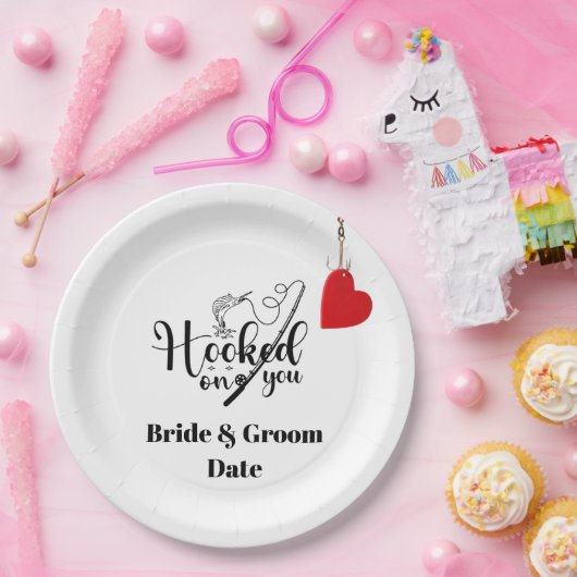 Hook dich für das Angeln mit Liebe Hochzeit   Pappteller (Party)