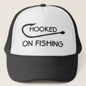 Hooked on Fishing Funny Typografy Truckerkappe (Vorderseite)