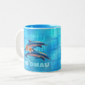 HO'OMAU Hawaiian Delphine Primitive Collage Zweifarbige Tasse (Vorderseite Links)