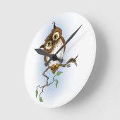 Hoot the Owl Runde Wanduhr (Winkel)