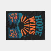 Hope Wins Romans 15_13 Sunrise Ocean Christian Fleecedecke (Vorderseite (Horizontal))