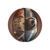 Hopfen und Hangs: Der Slam Dunking Sloth, Mini Basketball (Vertikal)