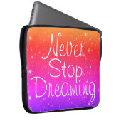Hör niemals auf, Regenbogenstars zu träumen Laptopschutzhülle (Vorne Rechts)