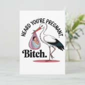 Hören Sie Ihr schwanges Funny Stork Pregnancy Baby Einladung (Stehend Vorderseite)