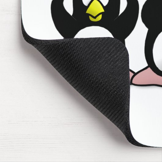 Hören Sie keine schlechten Pinguine Mousepad (Ecke)