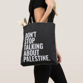 Hören Sie nicht auf, über Palestine Basic White zu Tasche (Von Nahem)