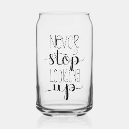 Hören Sie nie auf, sich das Ice-Kaffee-Glas anzusc Dosenglas
