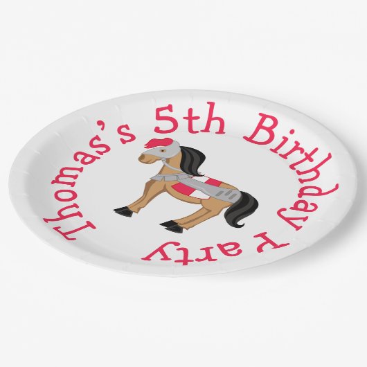 Hören Sie Ye Blonde Niedliches Ritterpferd Pappteller (Schrägansicht)