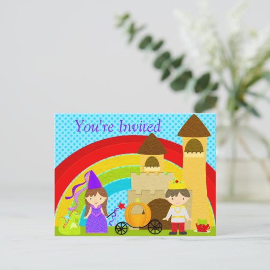 Hören Sie Ye, es ist ein königliches Party Einladungspostkarte (Stehend Vorderseite)