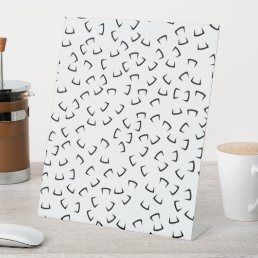 Horizontal, Iridium, Schild mit schwarzem Eel (In Situ)