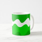 Horizontale Wellen in Grün und Weiß Kaffeetasse (VorderseiteRechts)