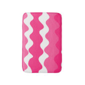 Horizontale Wellen in Rosa und Weiß Badematte (Vorderseite Vertikal)