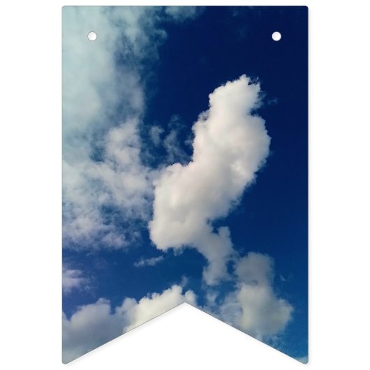 Horizontale Wolke Wimpelkette (Dritte Fahne)