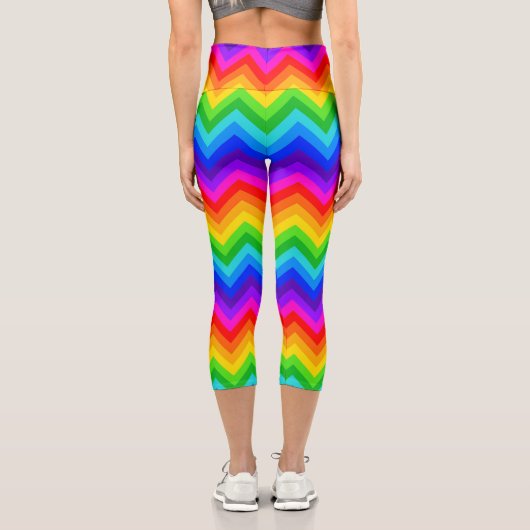 Horizontaler Regenbogen Zickzack Zigzag Streifenmu Capri Leggings (Rückseite)