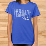 Hornets Basketball Youth Team Rec League Mama Blue T-Shirt<br><div class="desc">Dieses Design beinhaltet "Hornets" in niedlicher handgeschriebener Typografie mit einem Basketball! Klicken Sie auf die Schaltfläche Anpassen, um mehr Flexibilität beim Verschieben/Skalieren der Bilder und beim Ändern des Textes oder beim Hinzufügen eines neuen Textes zu erreichen! Variationen dieses Designs, zusätzliche Farben sowie koordinierende Produkte sind in unserem Shop, zazzle.com/store/doodlelulu verfügbar....</div>