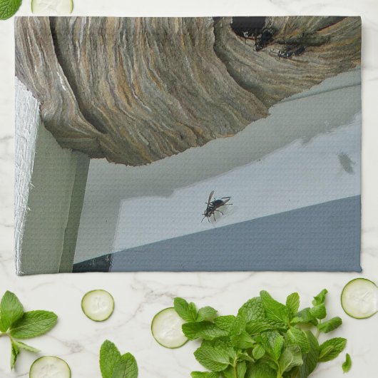 Hornets Nest Geschirrtuch (Gefaltet)