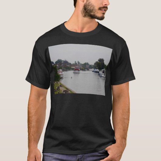 Horning auf dem Fluss Bure T-Shirt (Vorderseite)