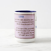 Horoskop: LIBRA (mit G bewertet) Zweifarbige Tasse (Mittel)