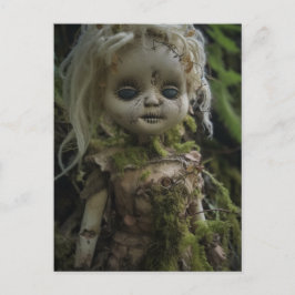 Horror Creepy Doll im Wald Postkarte