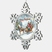 Horse Drawn Sleigh Ride Holiday Scene Schneeflocken Zinn-Ornament (Rechts)