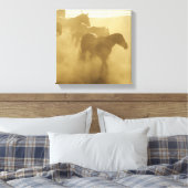 Horse in der Corral Leinwanddruck (Insitu (Schlafzimmer))