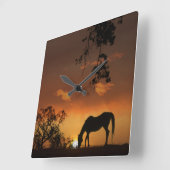 Horse in Southwestern Sunset Clock Quadratische Wanduhr (Winkel)